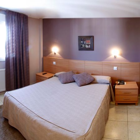 Hotel Apartamentos Ciudad De Lugo Zewnętrze zdjęcie