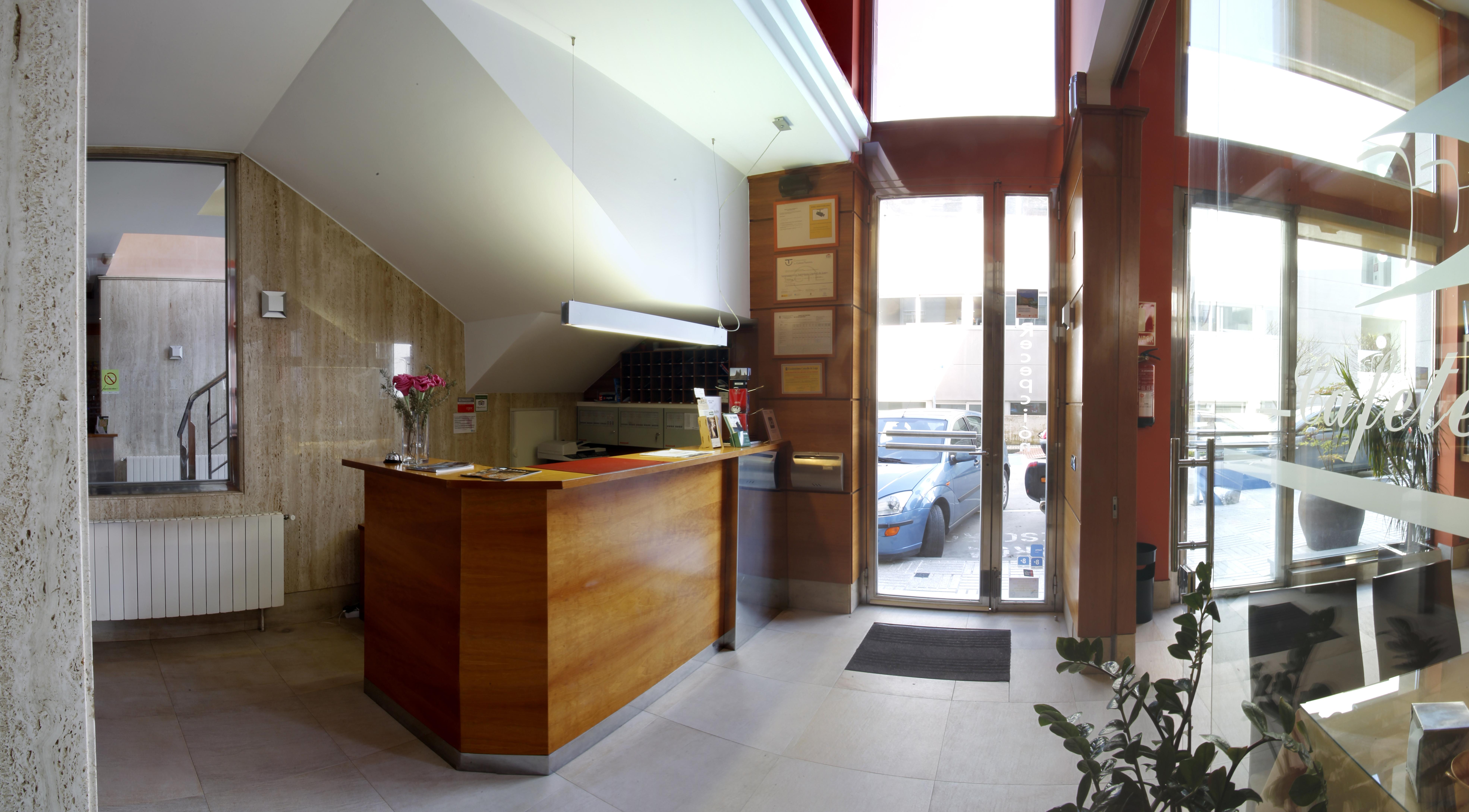 Hotel Apartamentos Ciudad De Lugo Zewnętrze zdjęcie