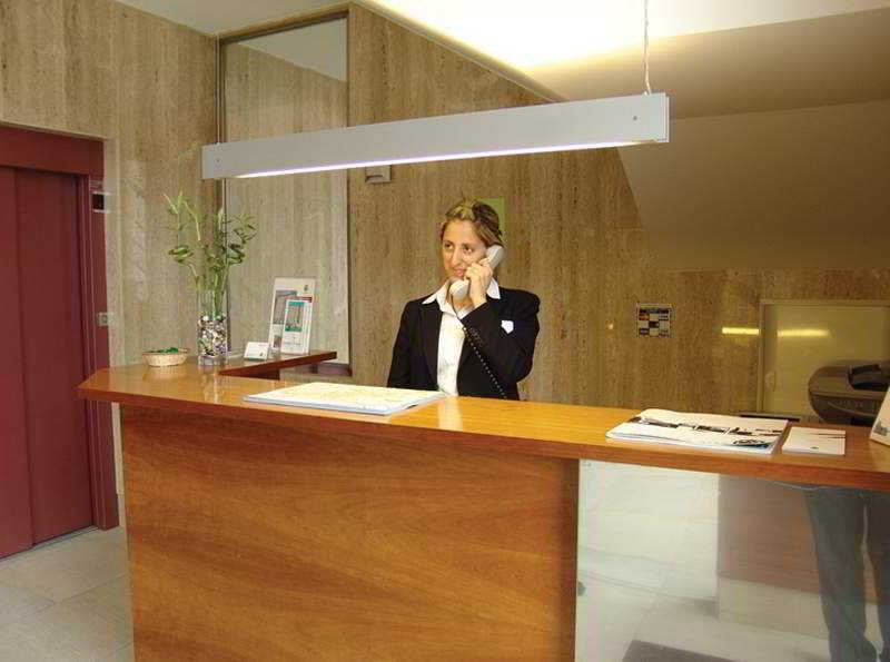 Hotel Apartamentos Ciudad De Lugo Wnętrze zdjęcie