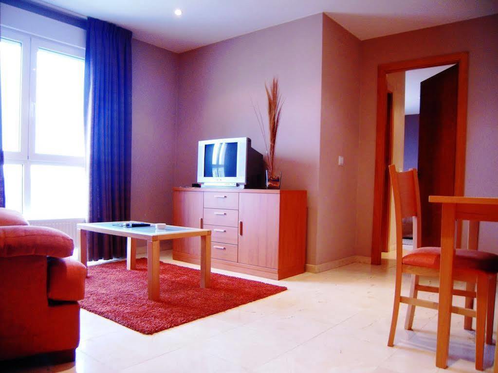 Hotel Apartamentos Ciudad De Lugo Zewnętrze zdjęcie